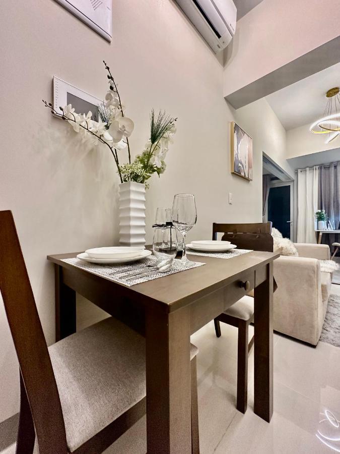Bgc, Uptown Parksuites Tower 2 Taguig Esterno foto